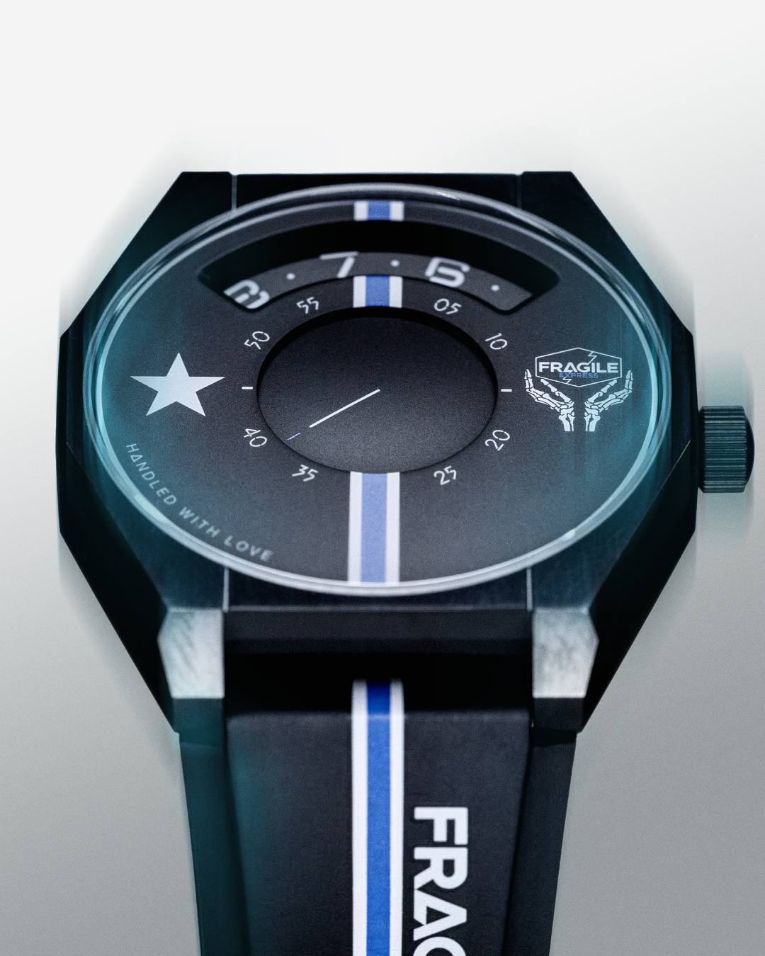 DEATH STRANDING X ANICORN - FRAGILE EXPRESS TIME Limited Edition