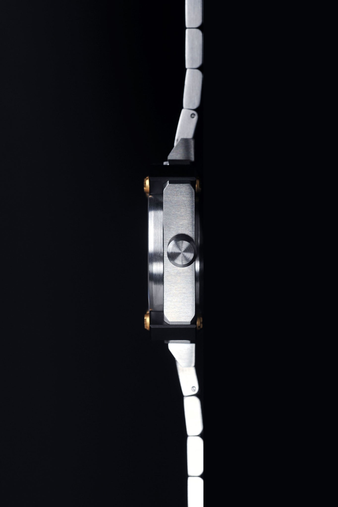 Inspired by Ludens to proclaim creativity, imagination and the play element in culture.