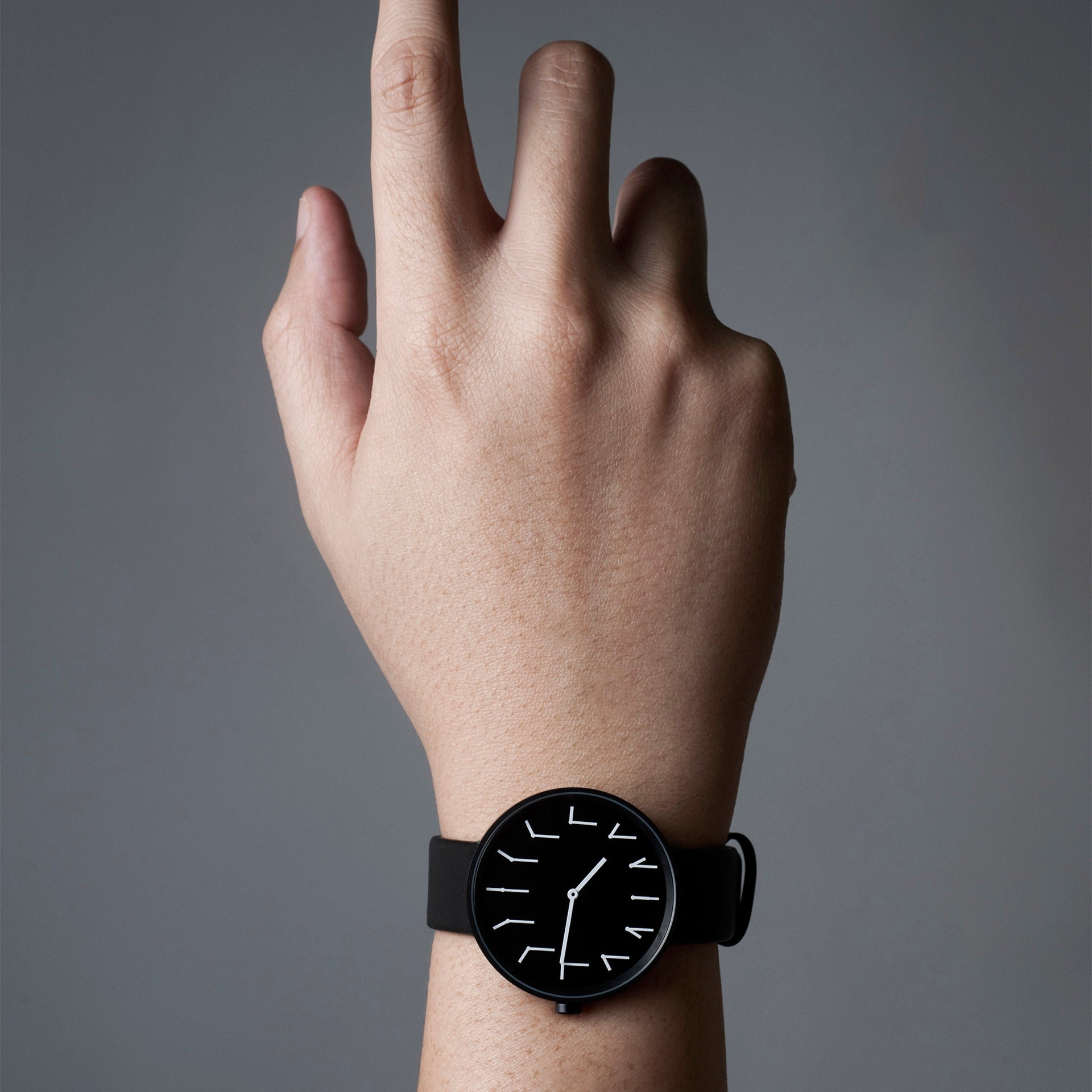 TTT#2.5 - New York - Redundant Watch - Black