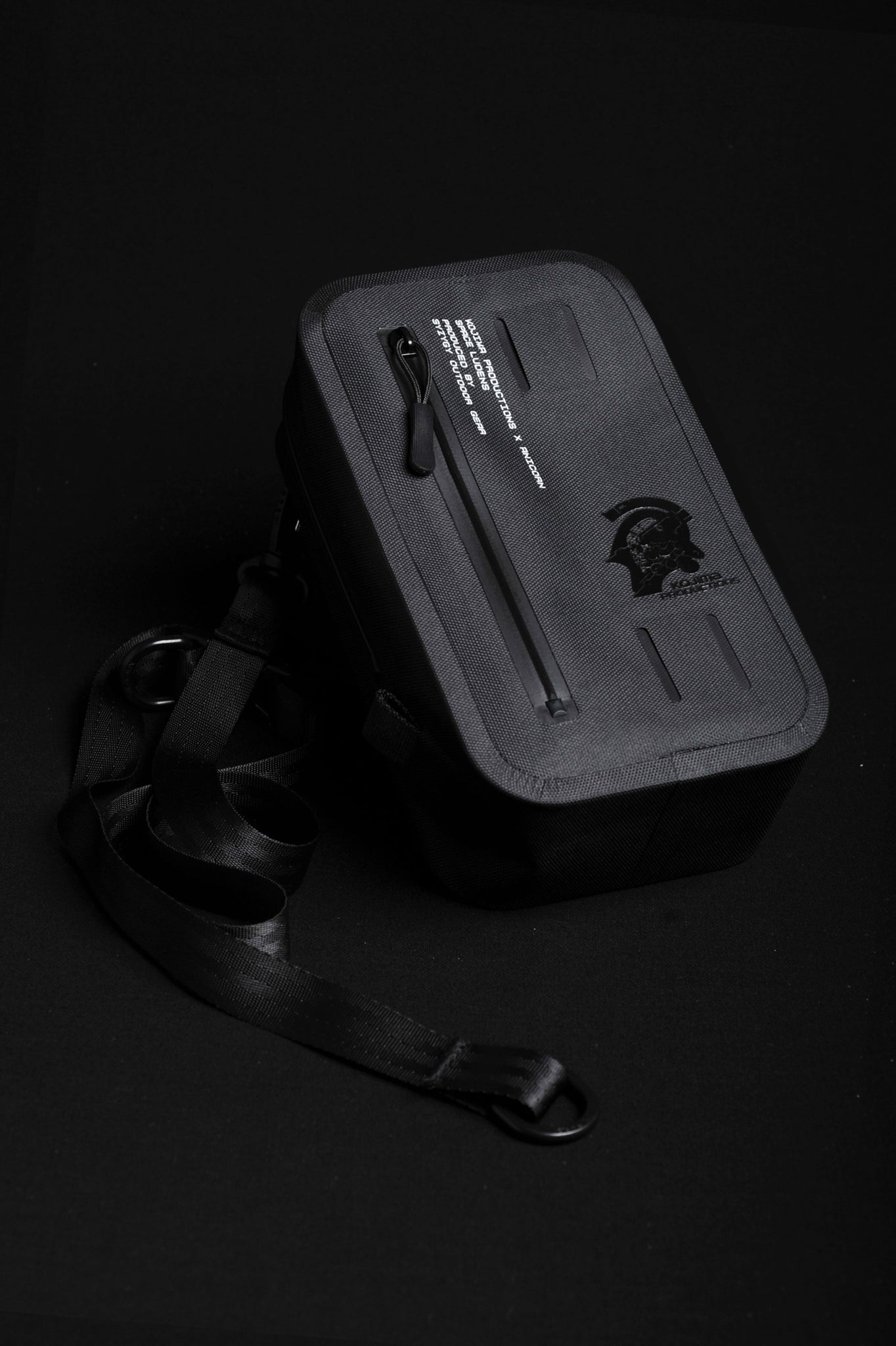 Ludens Sacoche has KOJIMA PRODUCTIONS logo subtly printed on the front; it is made with TPU material, which is lightweight, waterproof, durable and non-toxic.