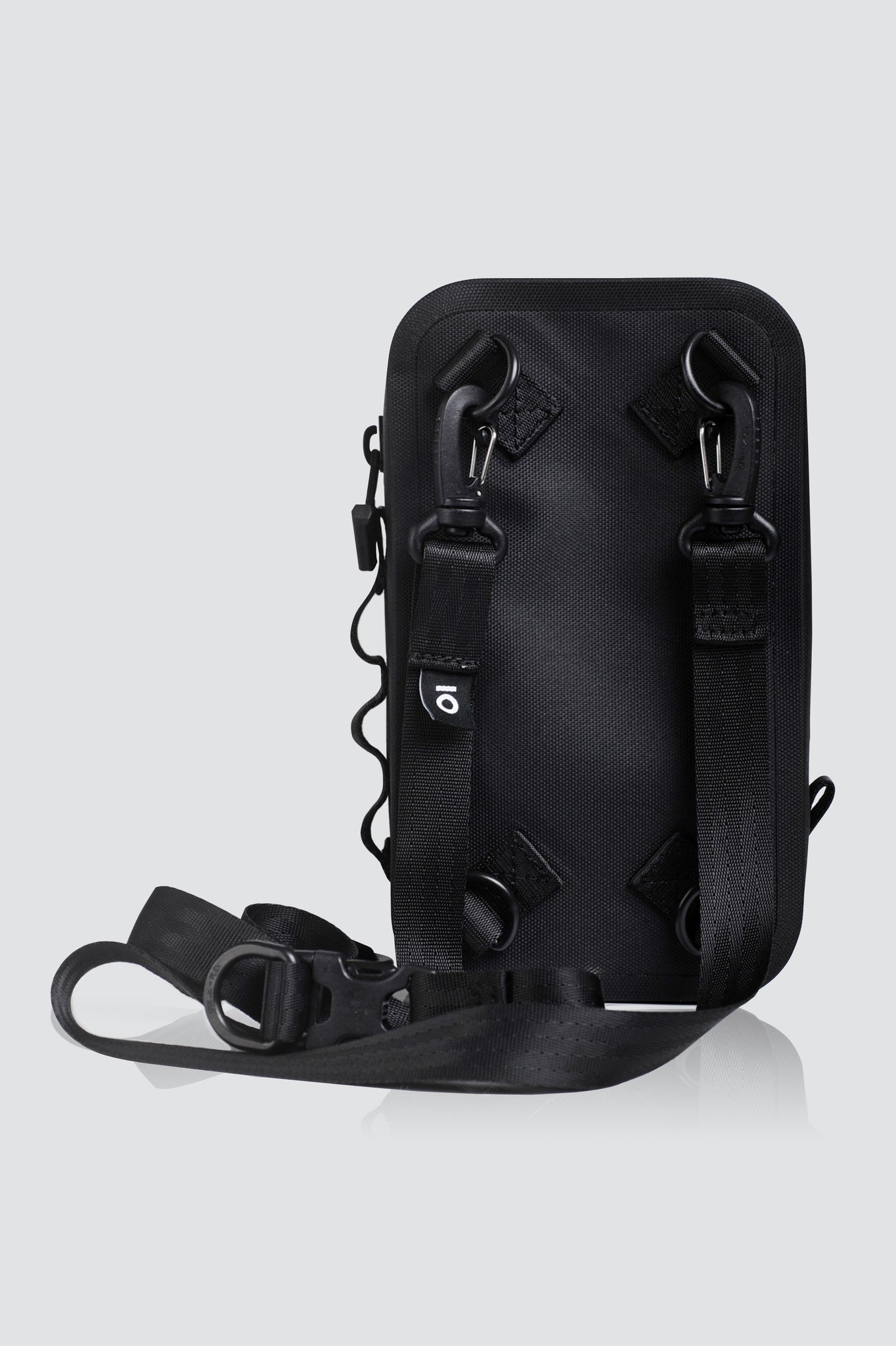 Ludens Sacoche has KOJIMA PRODUCTIONS logo subtly printed on the front; it is made with TPU material, which is lightweight, waterproof, durable and non-toxic.