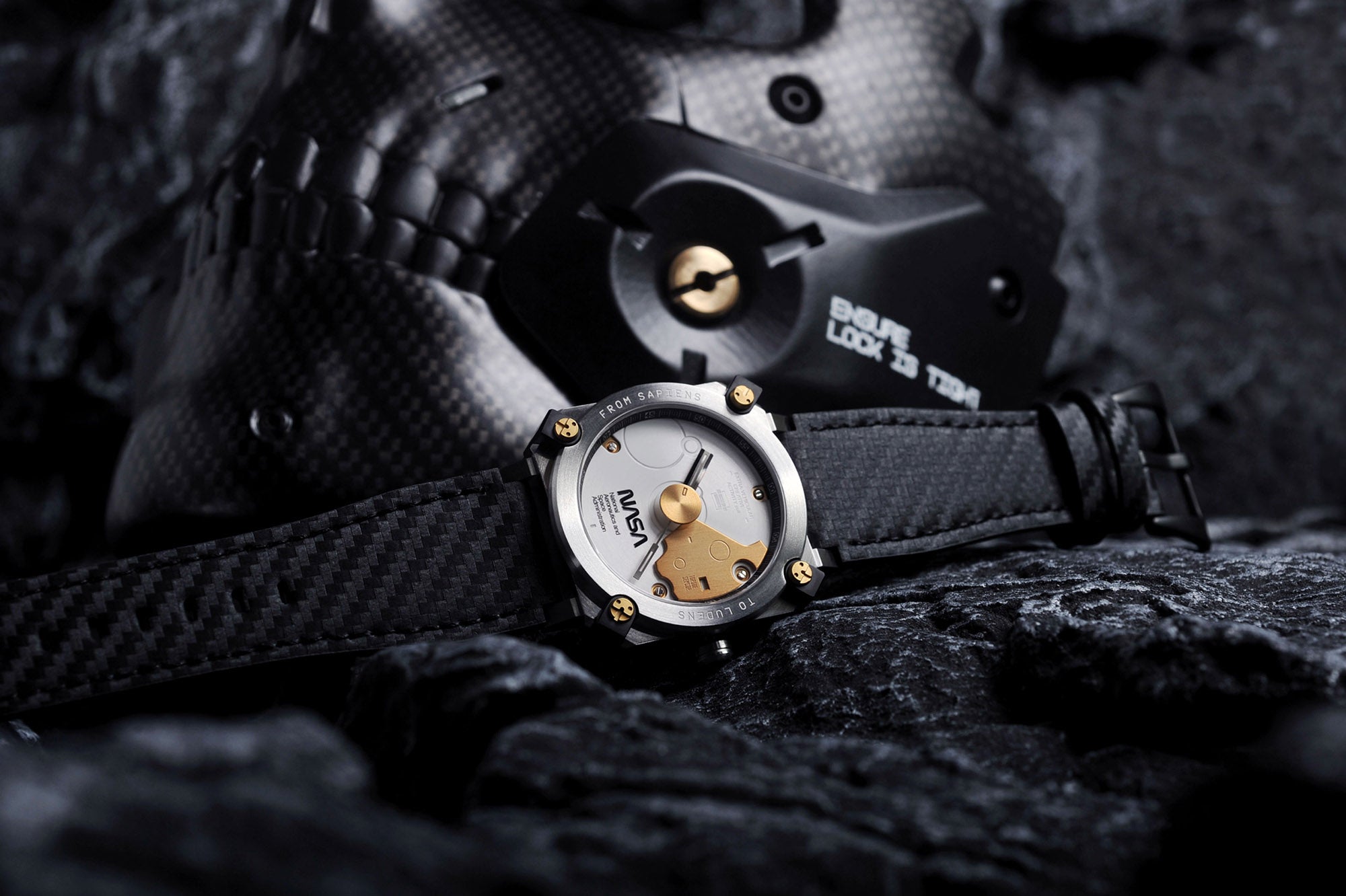KOJIMA PRODUCTIONS X ANICORN - Space Ludens with Ludens Mask Rare Edition (100 pcs worldwide)