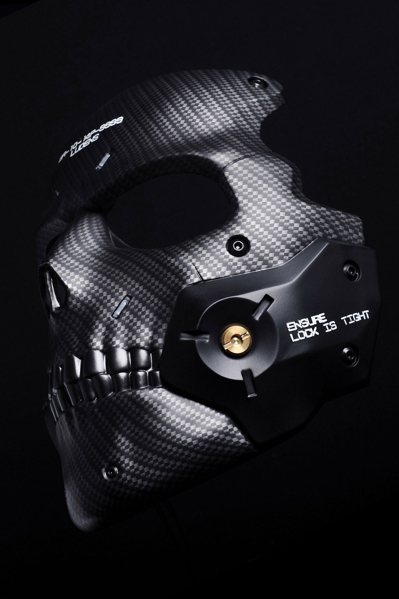 KOJIMA PRODUCTIONS X ANICORN - Space Ludens with Ludens Mask Rare Edition (100 pcs worldwide)