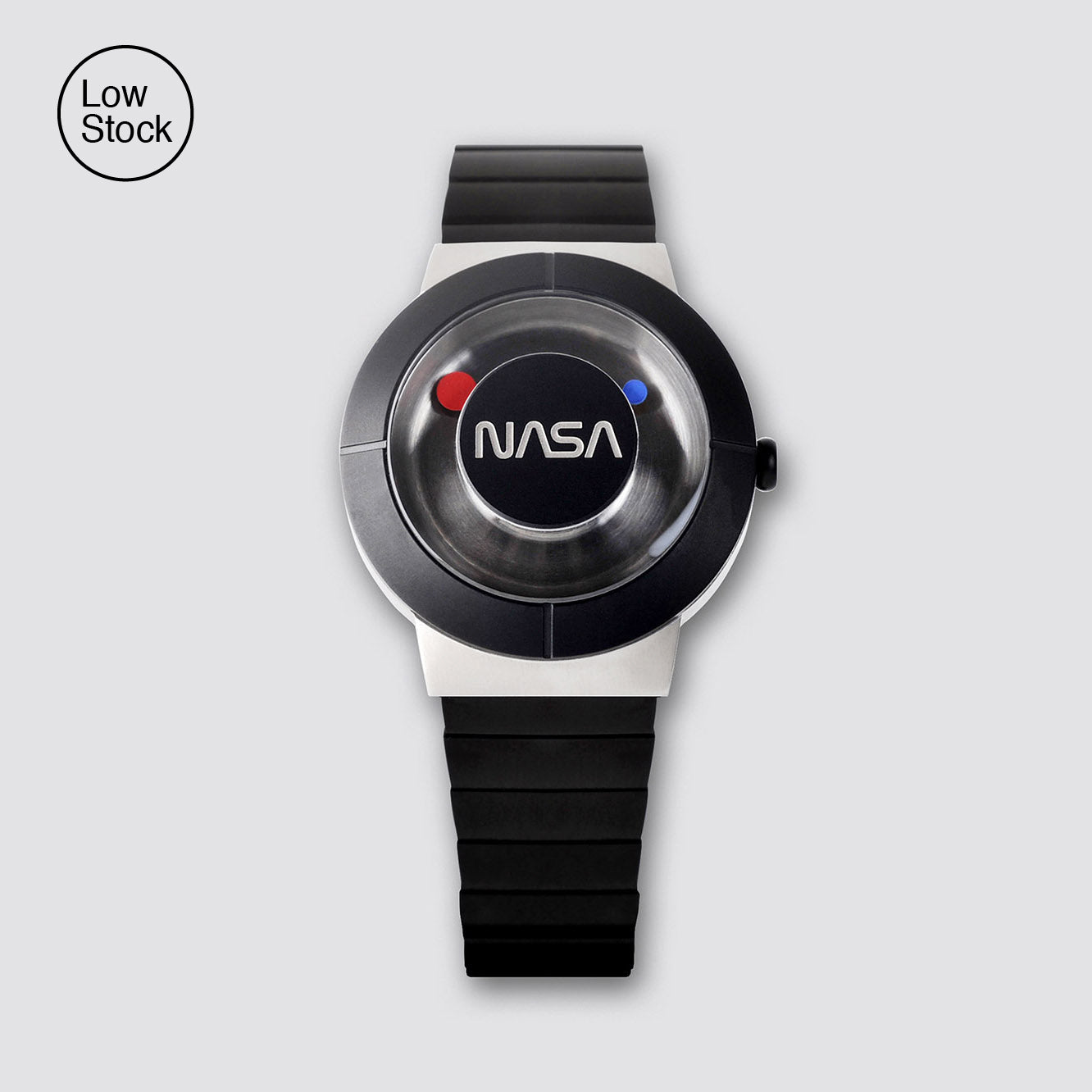 A space watch, inspired by Space itself, “Father of the NASA Design Program” Richard Danne designs his One and Only Space Watch, as homage to his long and fruitful relationship with the NASA family.