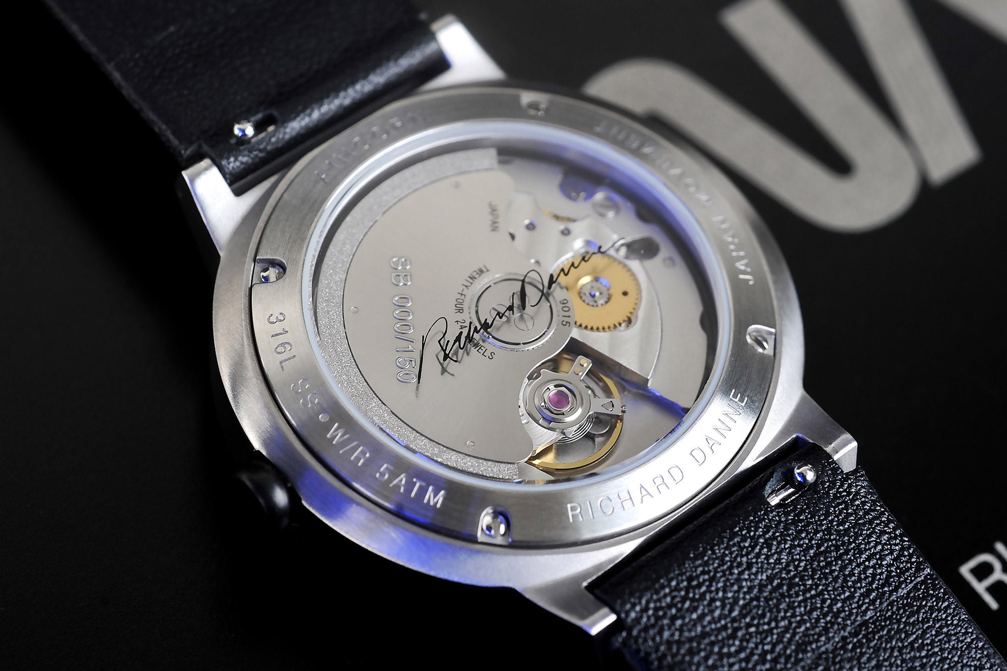 The back case of the space watch, inspired by Space itself, “Father of the NASA Design Program” Richard Danne designs his One and Only Space Watch, as homage to his long and fruitful relationship with the NASA family.