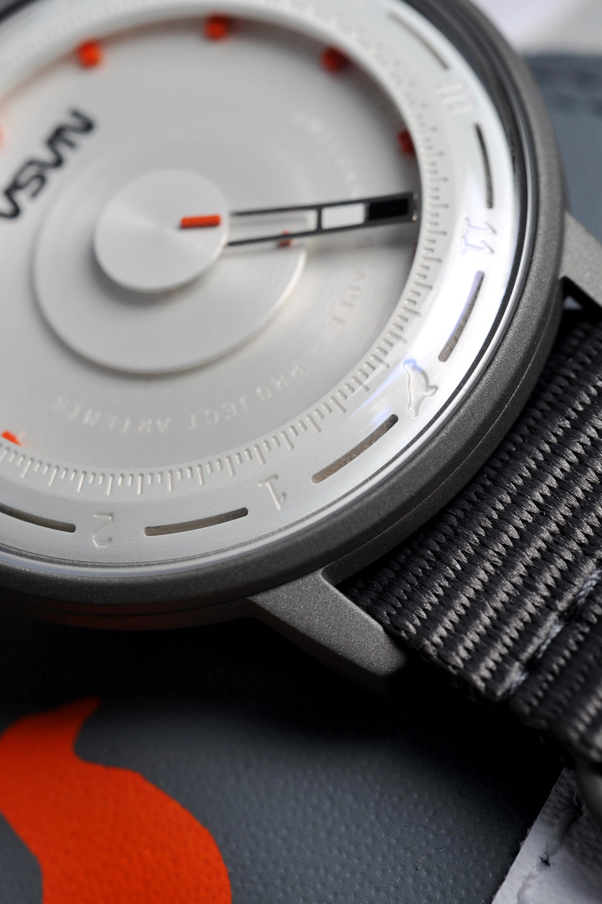 Artemis Time is a timepiece to honor space missions, zero gravity as well as the salutation to the upcoming space expedition. Designed by Jeff Staple and ANICORN, Artemis Time has a special project logo consisting of the initial “A” that stands for both Artemis and Anicorn; the spacecraft roll patterns and of course a unique upside down Zero Gravity “Space Pigeon” signature by STAPLE — the very first for the brand. 