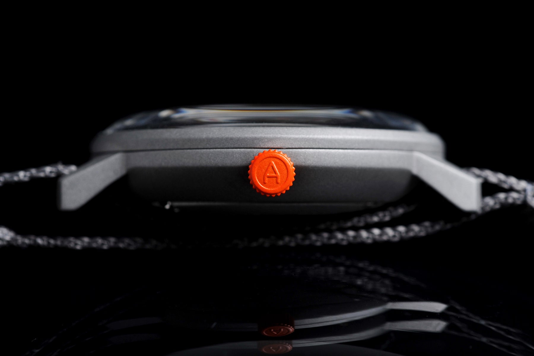 Artemis Time is a timepiece to honor space missions, zero gravity as well as the salutation to the upcoming space expedition. Designed by Jeff Staple and ANICORN, Artemis Time has a special project logo consisting of the initial “A” that stands for both Artemis and Anicorn; the spacecraft roll patterns and of course a unique upside down Zero Gravity “Space Pigeon” signature by STAPLE — the very first for the brand. 