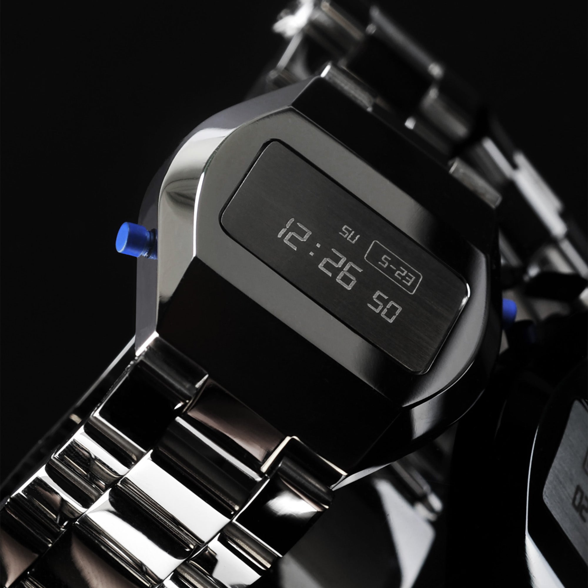 TIME:LESS:NESS - 1970 - The digital watch (Bracelet - Silver)