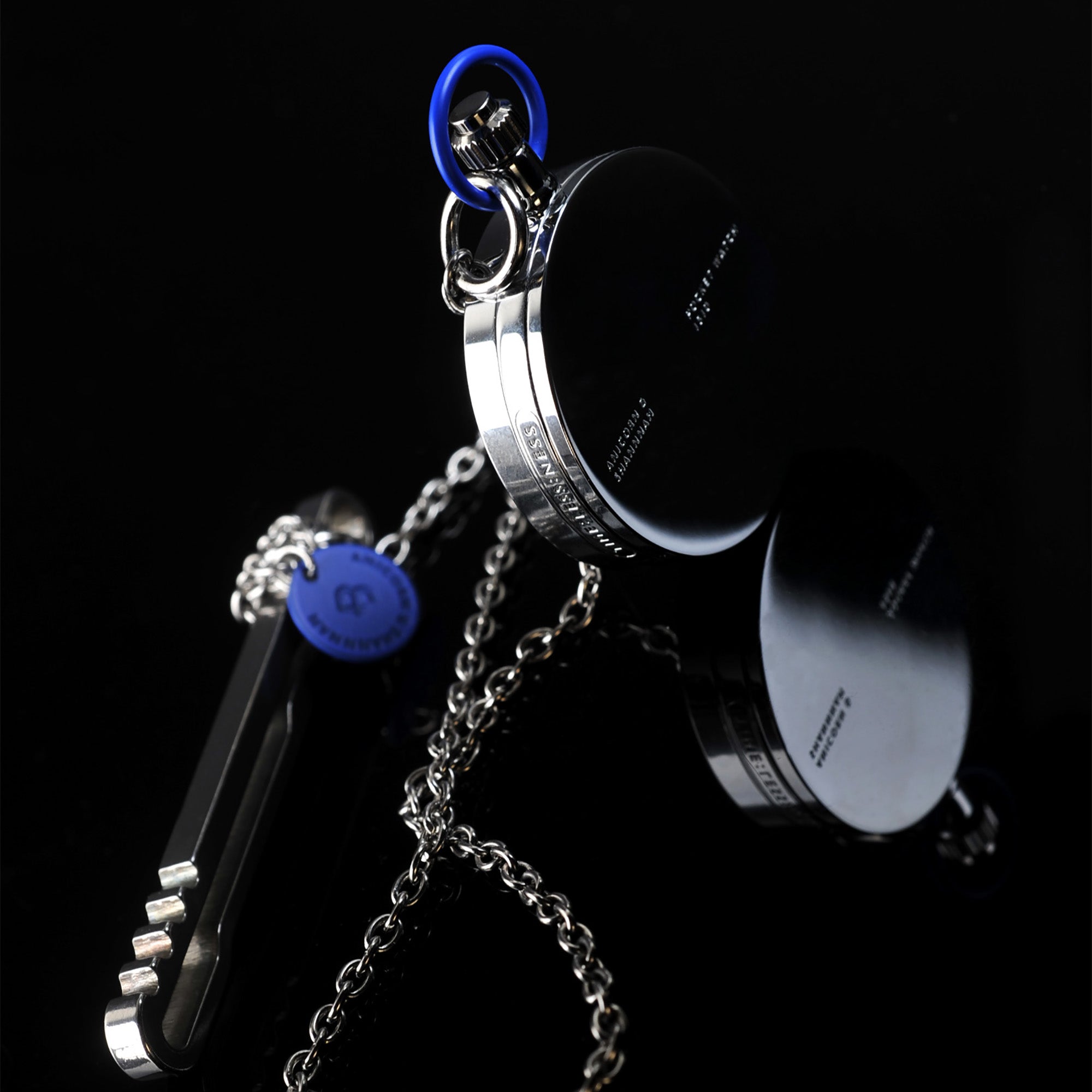 TIME:LESS:NESS - 1510 – The pocket watch (Pocket watch & necklace - Black)